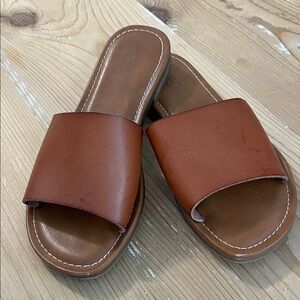 Michaels Brown Leather Slide Sandals with Contrast Stitching
